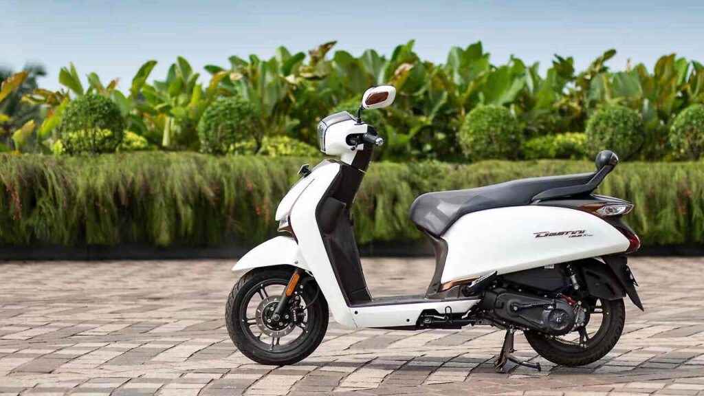 Hero Destini 125: Starting at just ₹ 81,337, stunning looks and smart features with 125cc engine