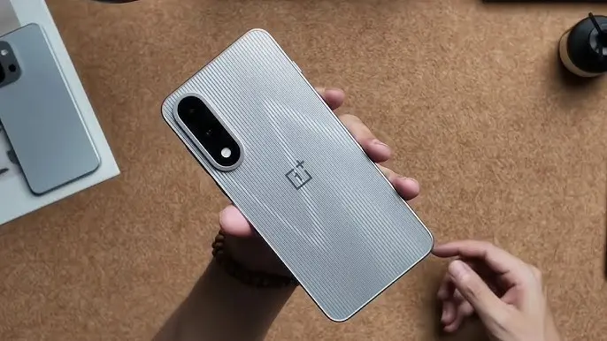 OnePlus Ace 6 Ultra 5G launched – with 16GB RAM, 100W charging and curved AMOLED display